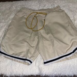 MNML Cotton Walking Shorts Mens Size M Tan Drawstring Pockets EUC great cond.